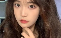 他解开我奶罩吸我奶